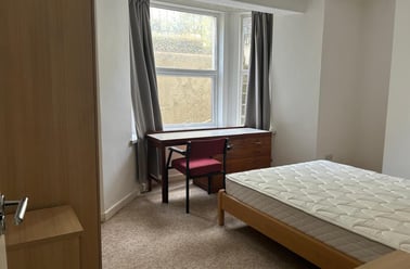 Napier Terrace, Flat 1, Mutley, Plymouth - Image 3